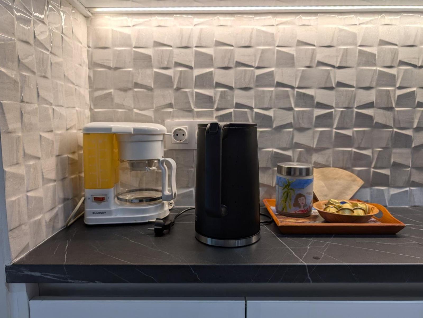 Luxury & Spacious Apartment In Aten Exteriör bild