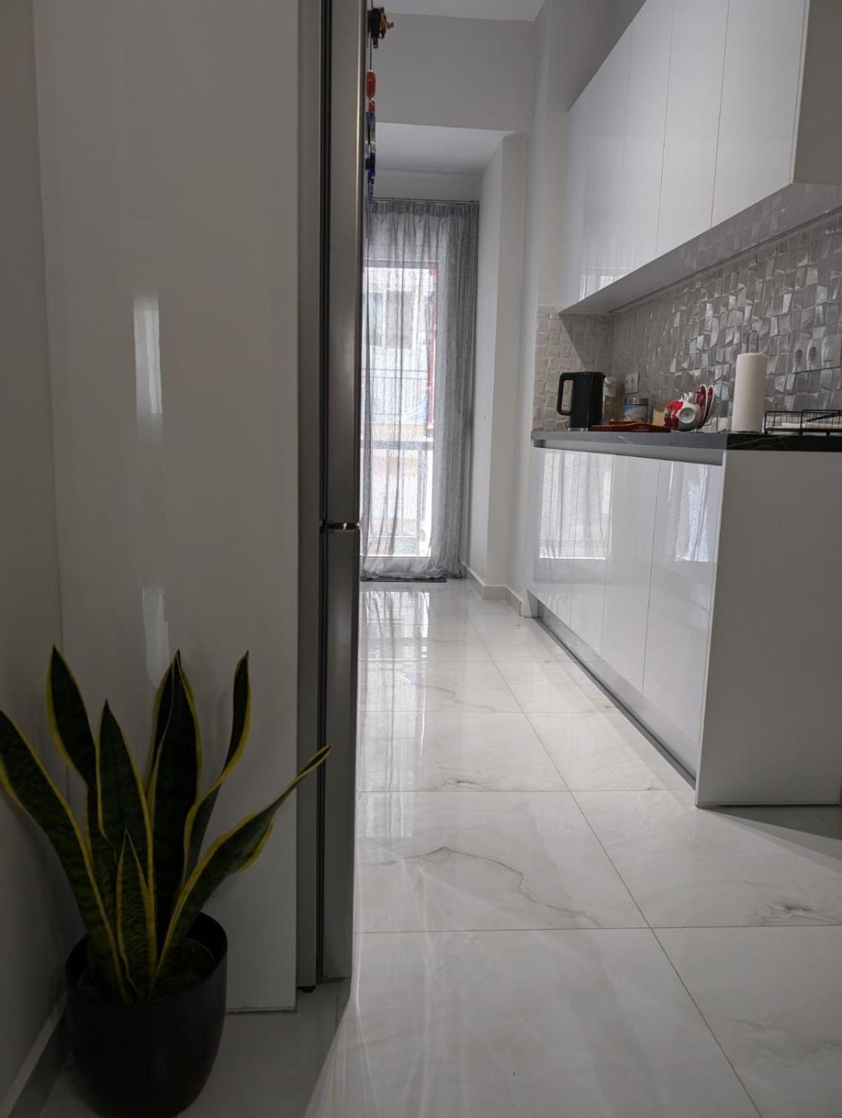 Luxury & Spacious Apartment In Aten Exteriör bild